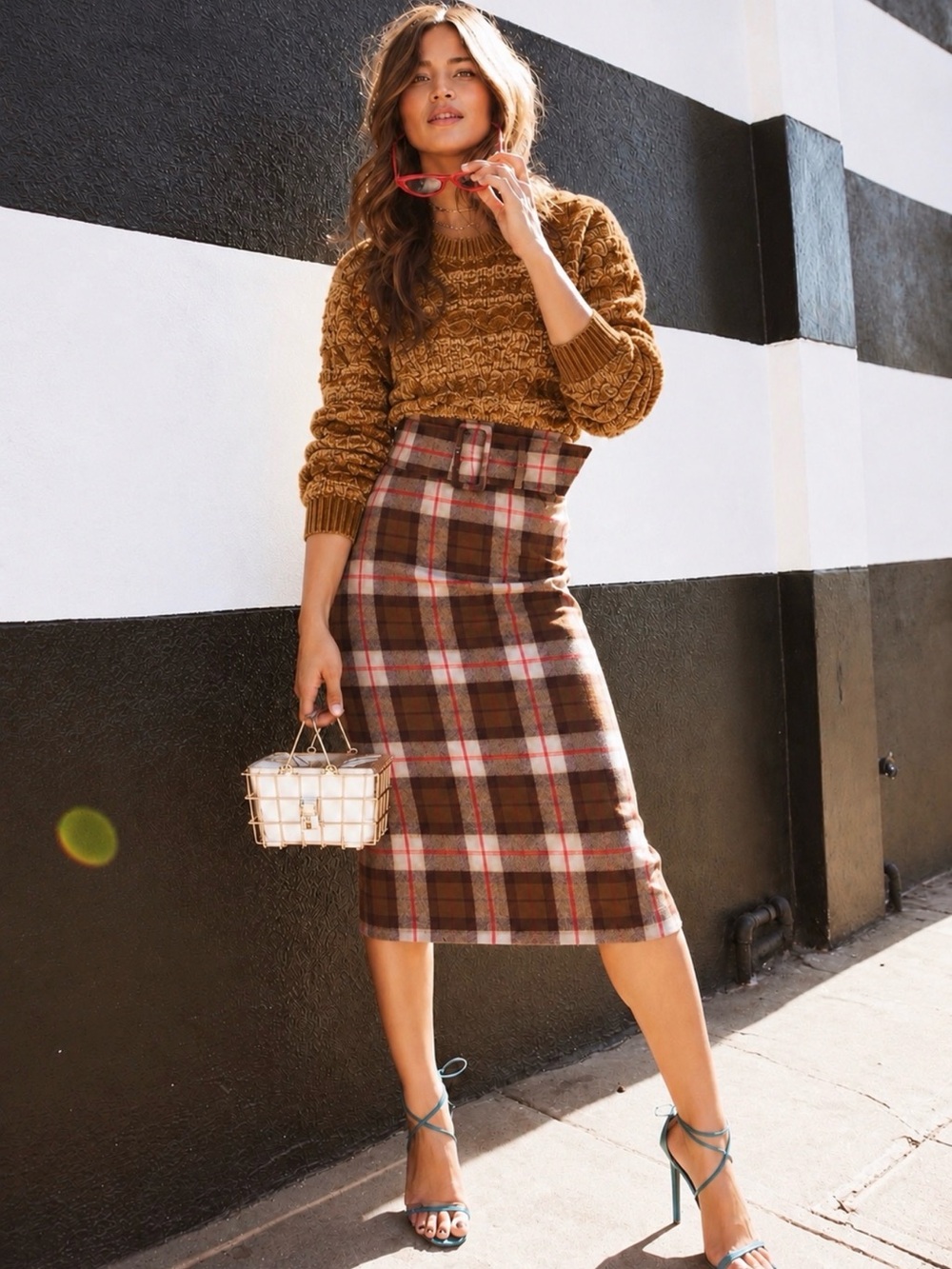 Pink Rose Chunky Knit Sweater XS Brown Caramel Textured Crewneck